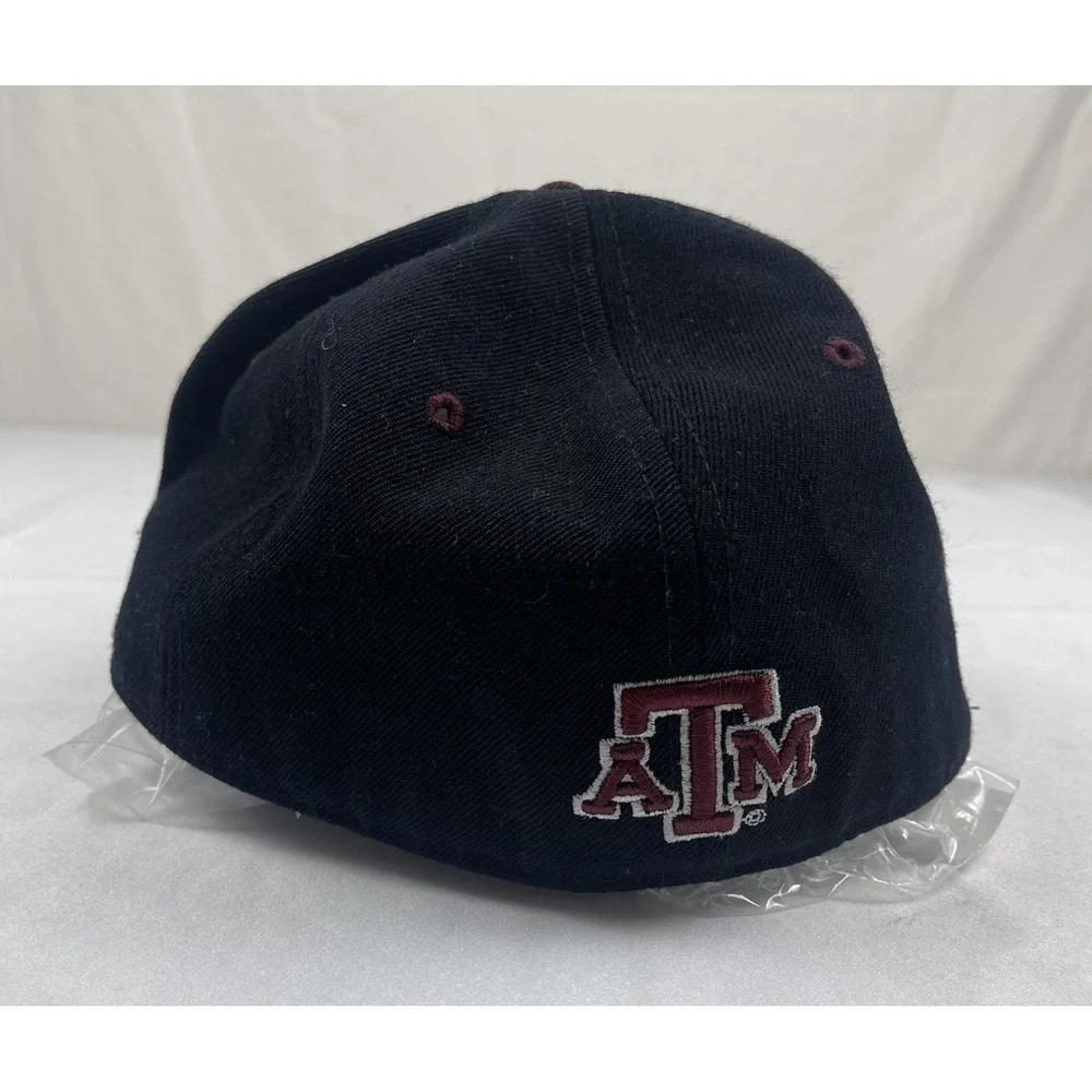 TEXAS A&M AGGIES ZEPHYE FITTED HAT 7 1/4 REVEILLE MASCOT BLACK MAROON NCAA CAP